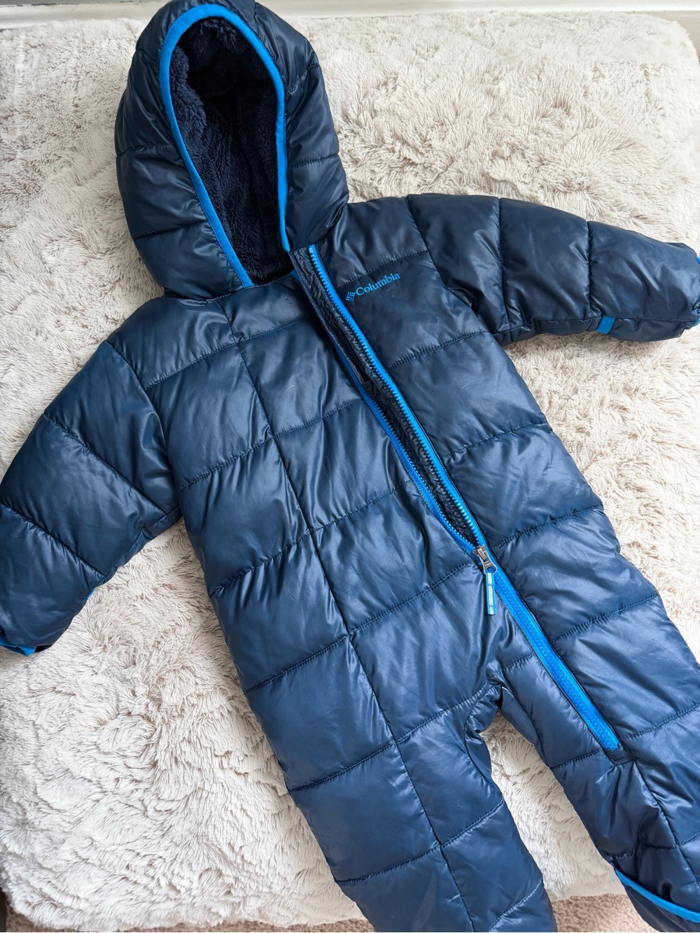 Columbia Navy Blue Jacket with Bright Blue Accents